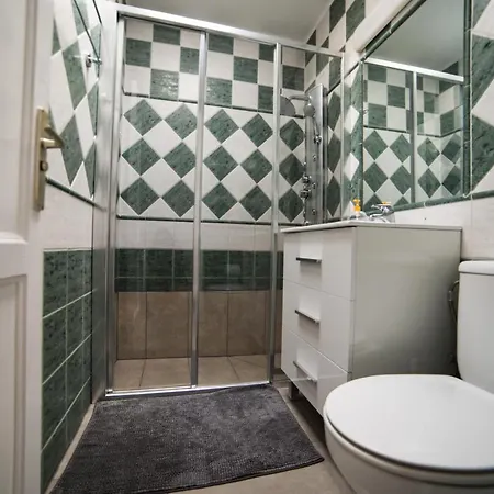 Schoene Ferienwohnung 2 Apartment *